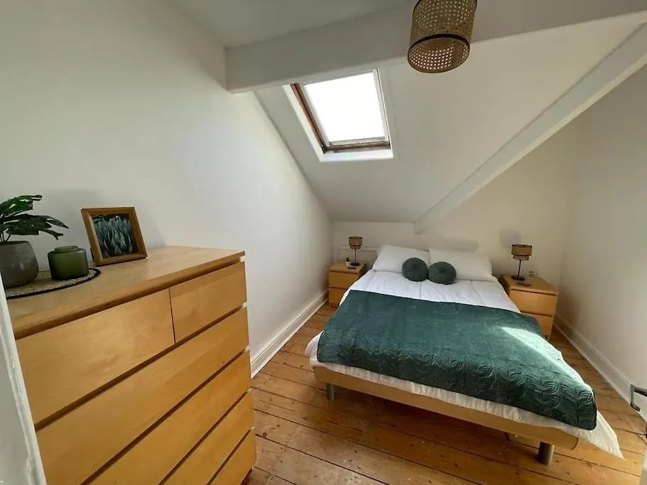 3 Bed Flat Near To Cardiff And Cardiff Bay Apartment 0*,